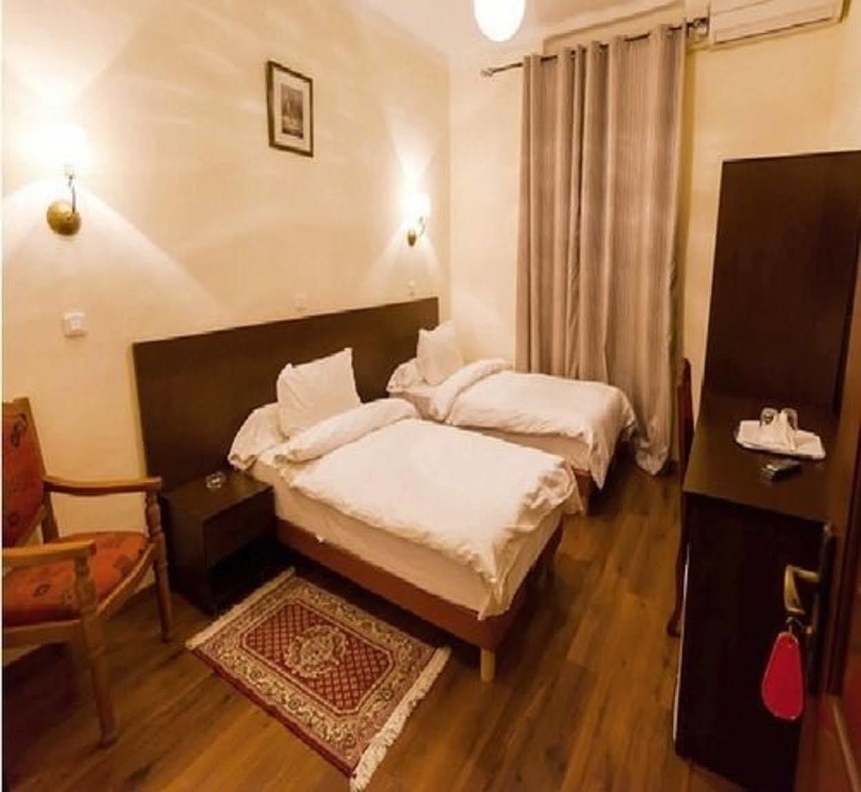 Hotel Suisse Algeri Esterno foto
